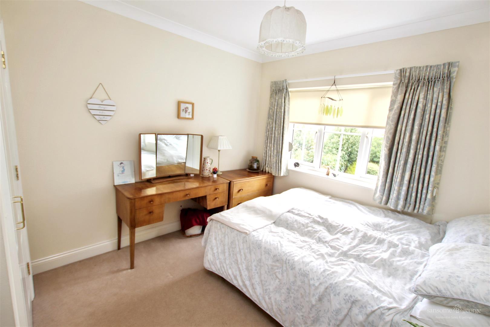 Armour Road, Tilehurst, Reading